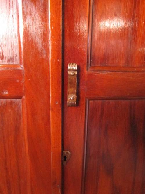 WOW ABSOLUTELY SPECTACULAR LARGE VINTAGE/ANTIQUE 2 DOOR WARDROBE