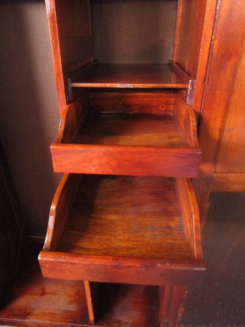 A TWO DOOR VINTAGE WARDROBE WITH HANGING SPACE AND DRAWERS