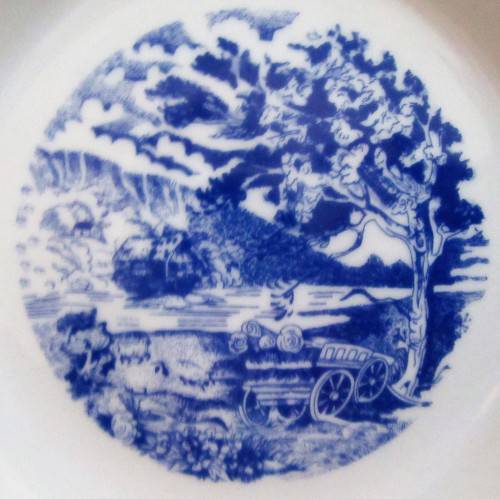 A GORGEOUS BLUE AND WHITE LARGE BOWLS 20.7CM WITH STUNNING DESIGN 4 AVAILABLE MARKED BLUE WILLOW