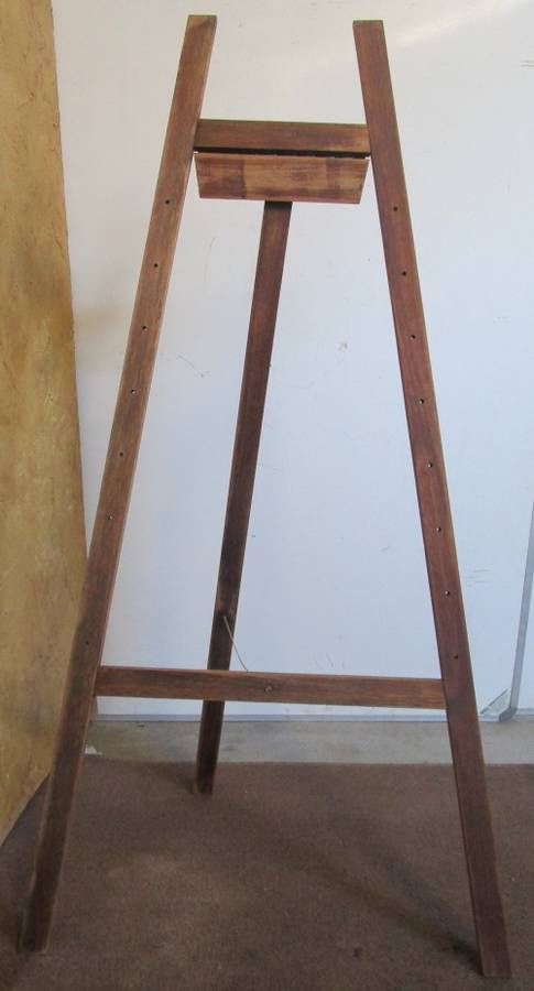 A MARVELOUS SOLID WOOD VINTAGE ESEL  - STUNNING HOME DECOR - OR USE FOR YOUR PAINTING