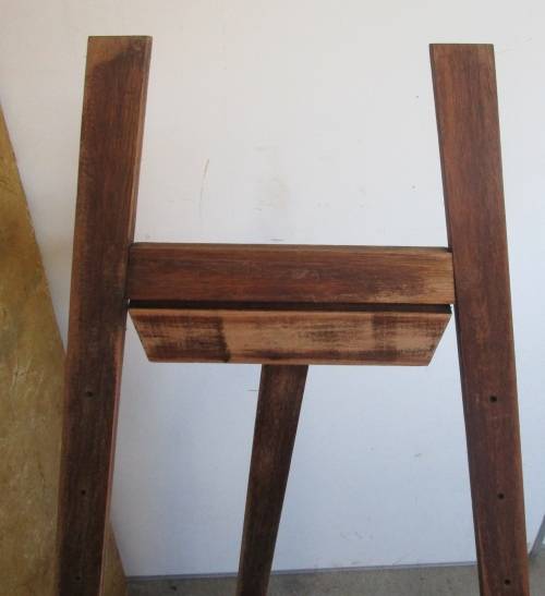 A MARVELOUS SOLID WOOD VINTAGE ESEL  - STUNNING HOME DECOR - OR USE FOR YOUR PAINTING