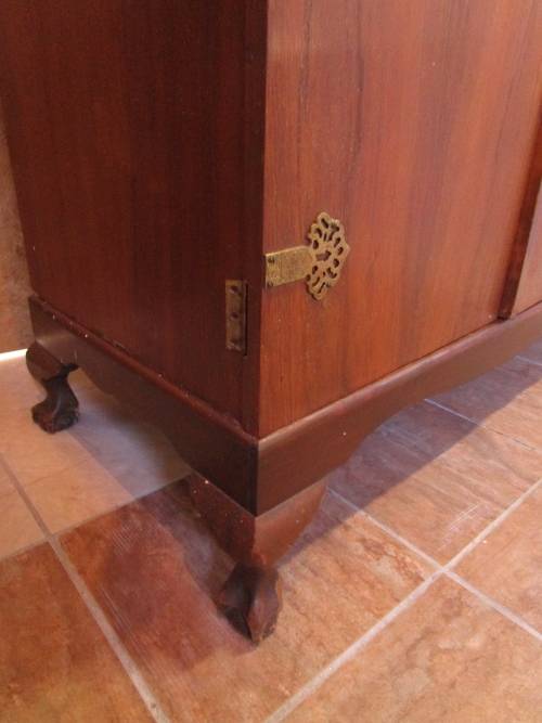 A MARVELOUS LARGE VINTAGE 3 DOOR WARDROBE LOVE THE DETAIL ON THE DOORS - SUPPLIED BY BLOOMS FURNITUR