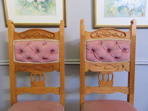 TWO STUNNING CARVED OAK DINGING CHAIRS WILL LOOK BEAUTIFUL AT TABLE ENDS - 2 AVAILABLE R690 EACH