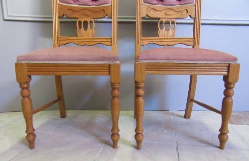 TWO STUNNING CARVED OAK DINGING CHAIRS WILL LOOK BEAUTIFUL AT TABLE ENDS - 2 AVAILABLE R690 EACH