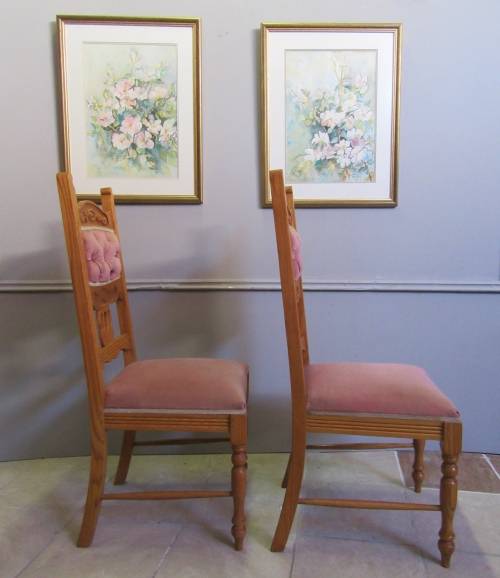 TWO STUNNING CARVED OAK DINGING CHAIRS WILL LOOK BEAUTIFUL AT TABLE ENDS - 2 AVAILABLE R690 EACH