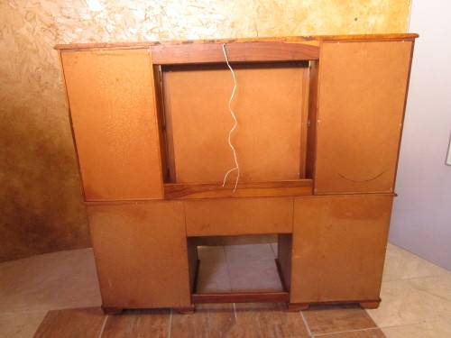 A ELGANT AND STYLISH KIAAT DRESSING TABLE WITH A STOEL - IN EXCELLENT CONDITION
