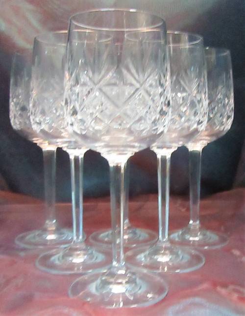 SIX SOMERSET HAND CUT LEAD CRYSTAL WINE GLASSES IN MINT CONDITTION