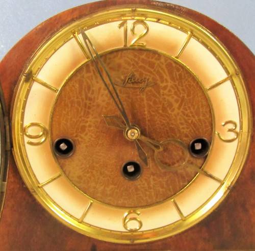 A BEAUTIFUL ANTIQUE FAUY GERMAN MANTEL CLOCK - CHIME EVERY 15 MIN TESTED & SERVICED WITH A KEY