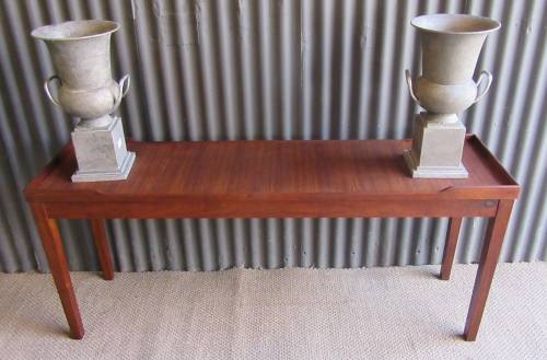 A GOREGOUS 1.6M ENTRANCE HALL TABEL OR SIDE SERVER - LOTS OF CARACTER