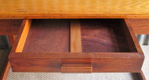 A VERY CUTE VINTAGE KIDDIES DESK WITH ONE DRAWER