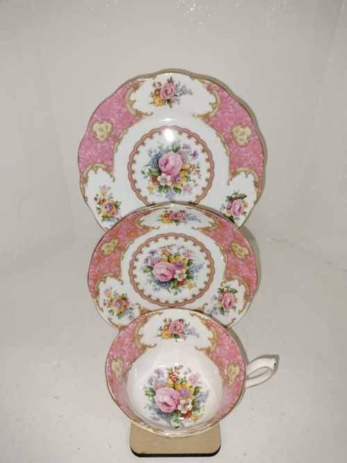 Royal Albert Lady Carlyle