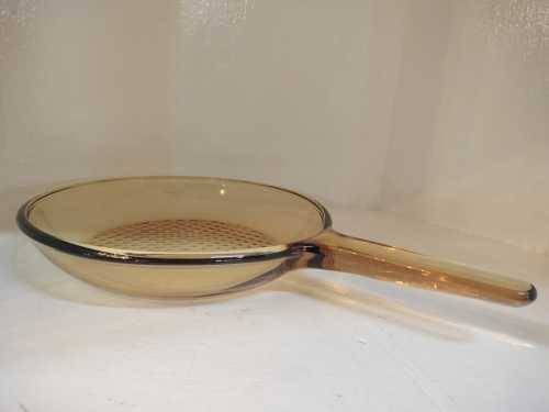 Retro Vision glass pan made in France