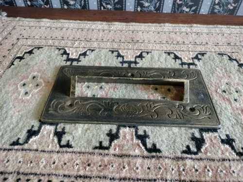 Vintage/antique architectural salvage cast iron ornate Victorian letter/mail slot with spring loaded