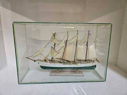 Vintage Model ship in a Glass case
