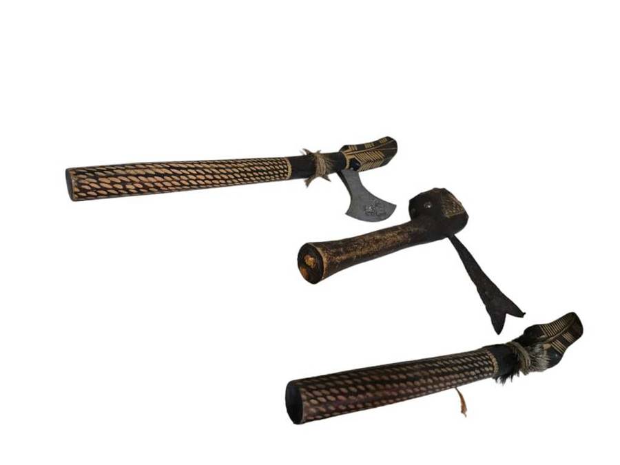 Modern recreation African wood & metal piece