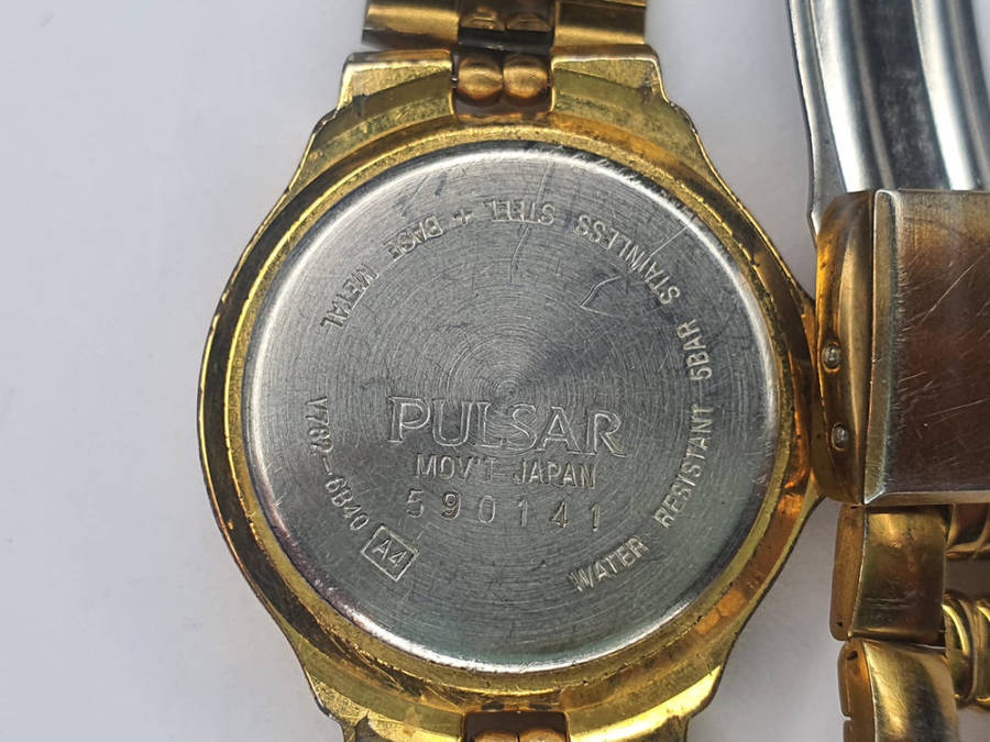 Vintage Gold Tone Pulsar Ladies Watch 590141