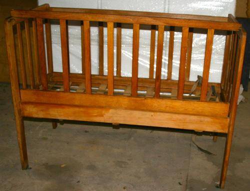 Elegant antique cot / bed solid Oregon pine wood