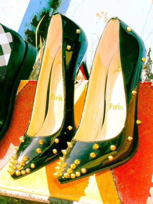 Designer Black Patent Gold Studded RED BOTTOMS Heels - Size 6