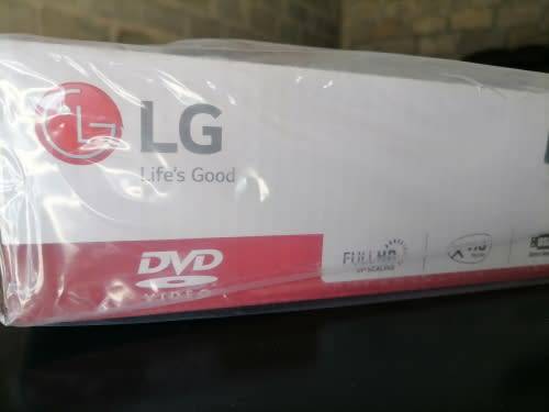 *BRAND NEW SEALED*LG DP842H HDMI DVD PLAYER IN BOX WITH REMOTE AND ACCESSORIES**R1200 RETAIL*