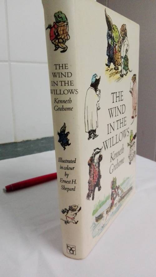 2 Books WINNIE THE POOH A A MILNE and WIND IN THE WILLOWS KENNITH GRAHAME