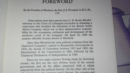 AVONDALE TO ZIMBABWE  A Collection of Cameos of Rhodesia Towns and Villages R Cherer Smith