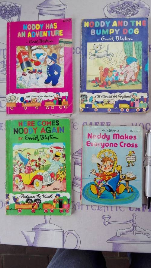 4 X NODDY  ; ENID BLYTON BOOKS