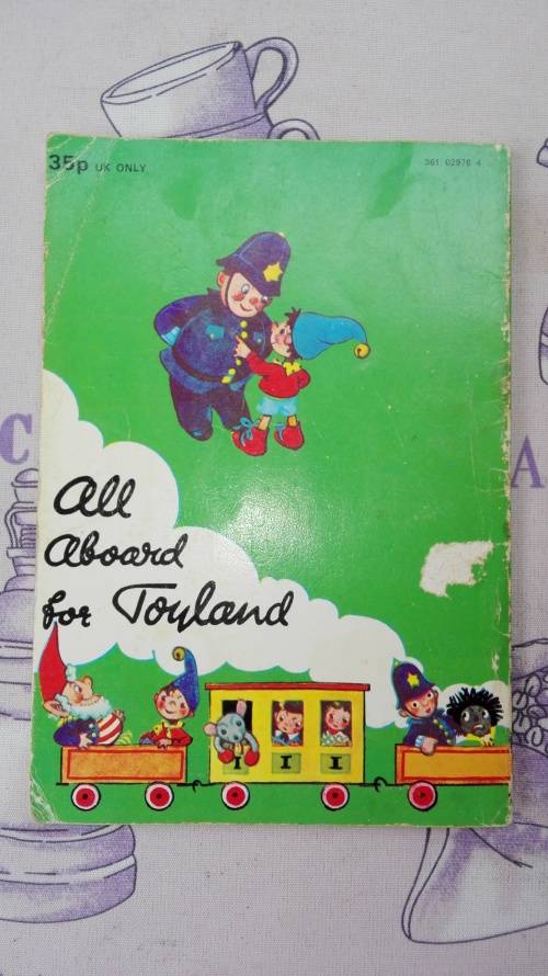 4 X NODDY  ; ENID BLYTON BOOKS