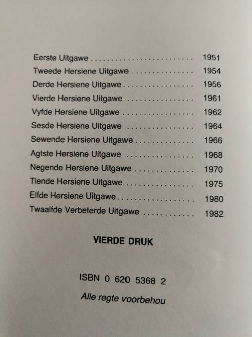 KOOK EN GENIET Suid-Afrikaanse Kook en Resepteboek deur S J A DE VILLIERS 1982