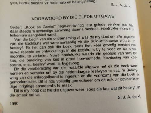 KOOK EN GENIET Suid-Afrikaanse Kook en Resepteboek deur S J A DE VILLIERS 1982