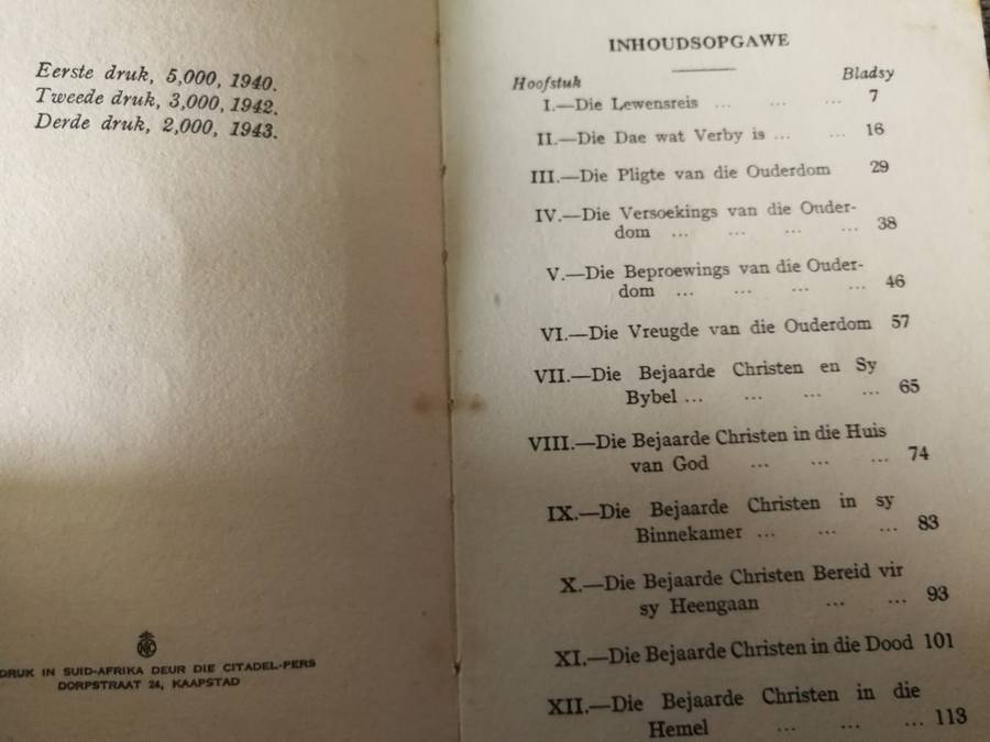 DIE LAASTE SKOF Deur `n MEDEREISIGER  `n Boekie vir Ouers van Dae Derde Druk 1943