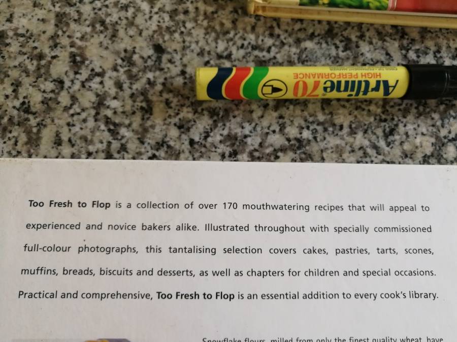 SNOWFLAKE FLOUR BAKING BOOK TOO FRESH TO FLOP HEILIE PIENAAR   breads cakes rusks biscuits cooking