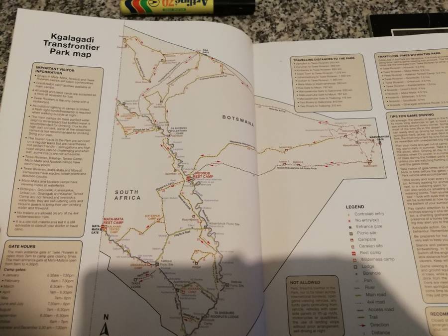 KGALAGADI SELF DRIVE Routes Roads & Ratings INGRID van den BERG & JACO POWELL ( Kalahari wildlife )