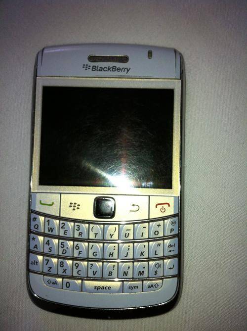 Blackberry 9700 white