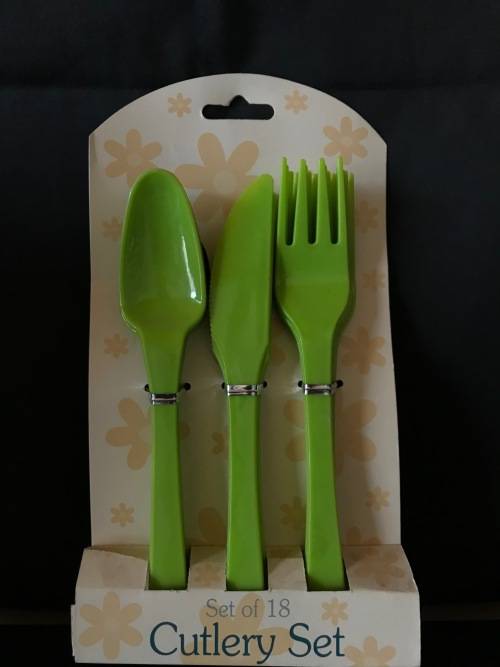 Green Plastic Cutlery Set (SET OF 18)