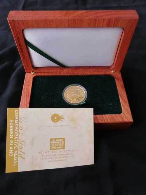 **Nelson Mandela Robben Island 1/2 ounce SOLID GOLD
