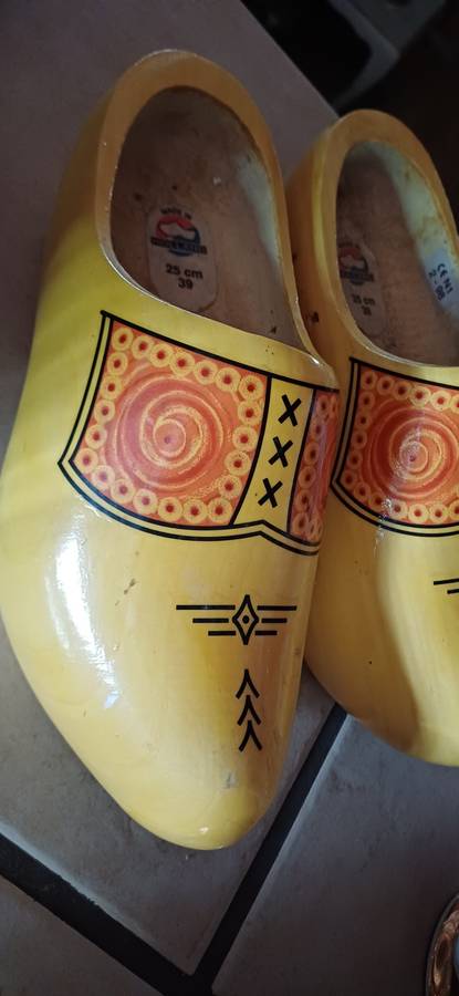 CLOGS FROM HOLLAND