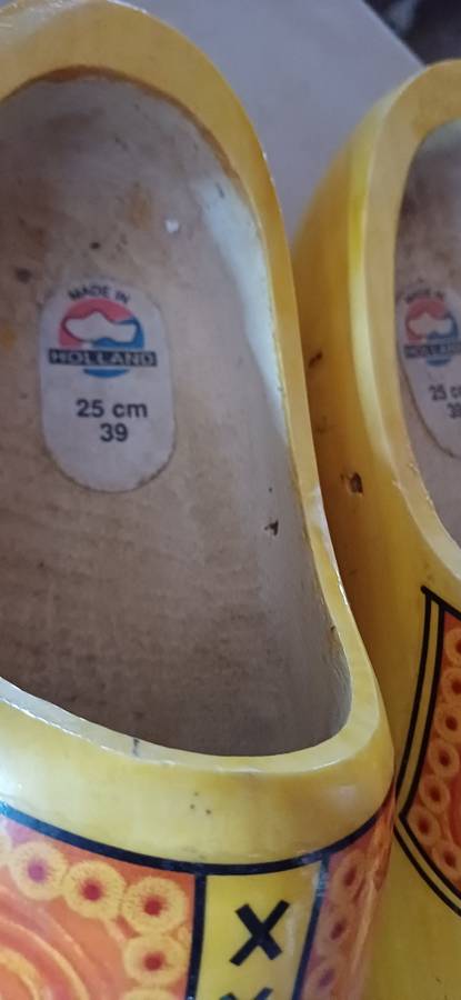 CLOGS FROM HOLLAND