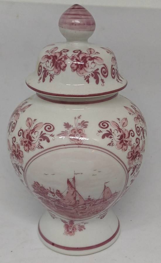 TWO PINK DELFT ITEMS