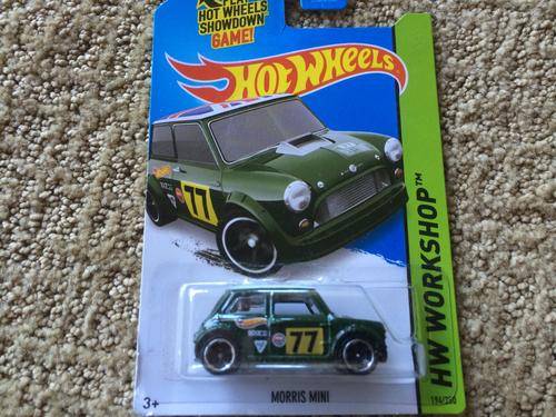 Hot wheels mini green. Long card