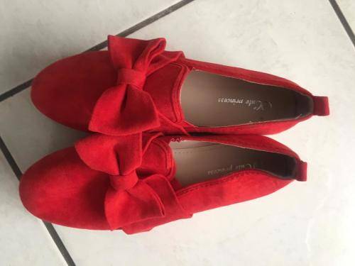 LADIES SHOES