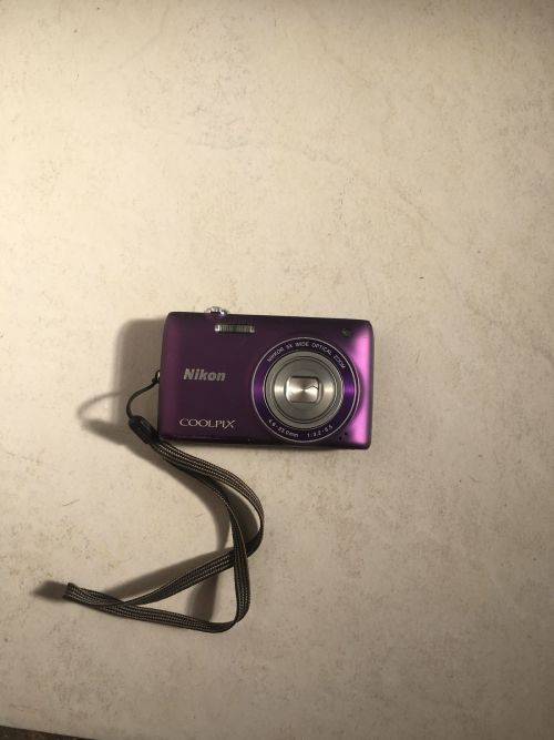 NIKON CAMERA