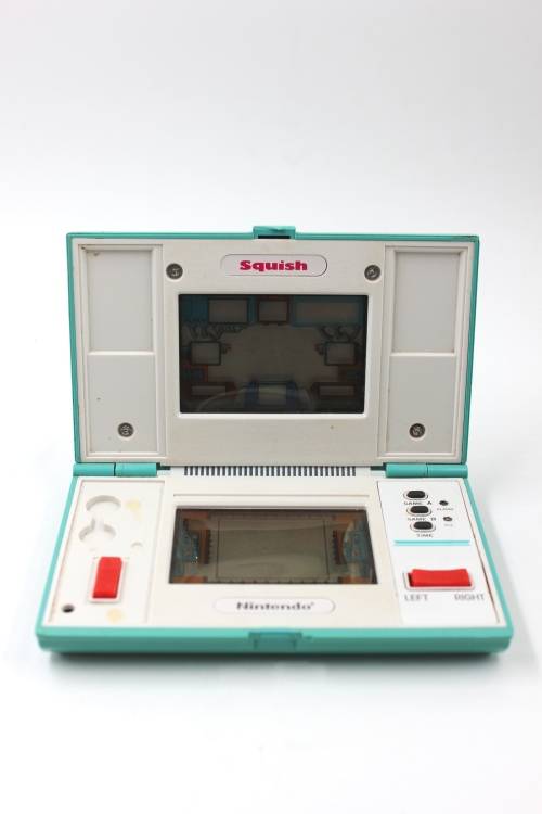Vintage Nintendo Double Screen Game `Squish`
