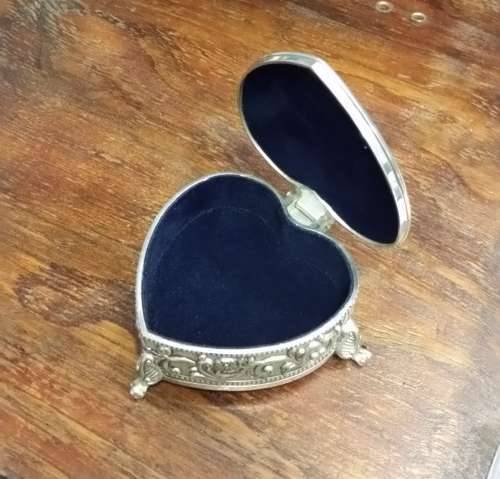 Stunning Heart Shaped Jewellery Box with deep blue velvet lining