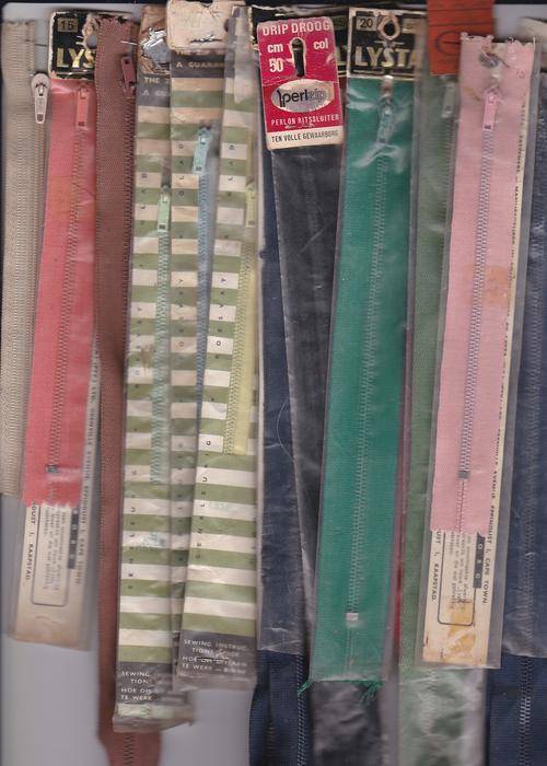 Metal Zips Mixed batch x-stock  closed down shop Multi-color as per scan , pack no 30