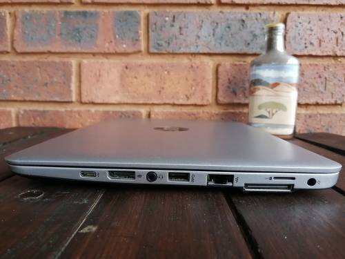 HP EliteBook 820 G3 Compact Business UltraBook - **Core i5, 8GB RAM, 500GB SSHD, 12.5" FHD, LTE**