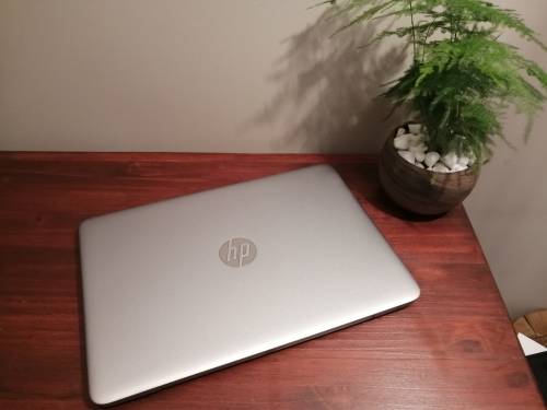 HP EliteBook 840 G3 Business Notebook - *Core i5, 8GB RAM, NVMe SSD + HDD, compact design, Win10**