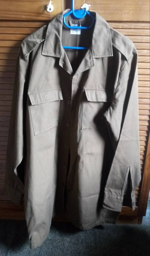 SADF Browns Long Sleeve Shirt Size 112 Like New