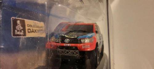 TOYOTA HILUX V8 2017 - DAKAR COLLECTION