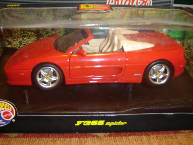 hot wheels 1:18 scale die cast Ferrari F355 spider