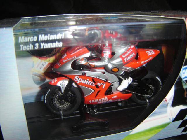 SCALEXTRIC YAMAHA MARCO MELANDRI